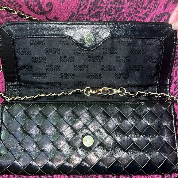 Michael Kors Black Leather Clutch With Chain - Picture 6 of 14